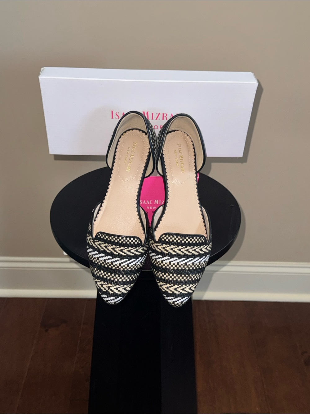 Isaac Mizrahi Black and White Patterned Pointed-Toe Flats